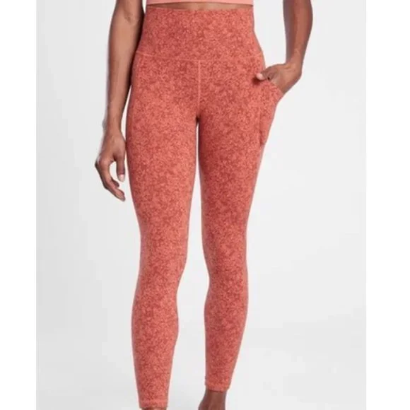 LIKE NEW! Athleta Salutation 7/8 Tight - Picture 1 of 12